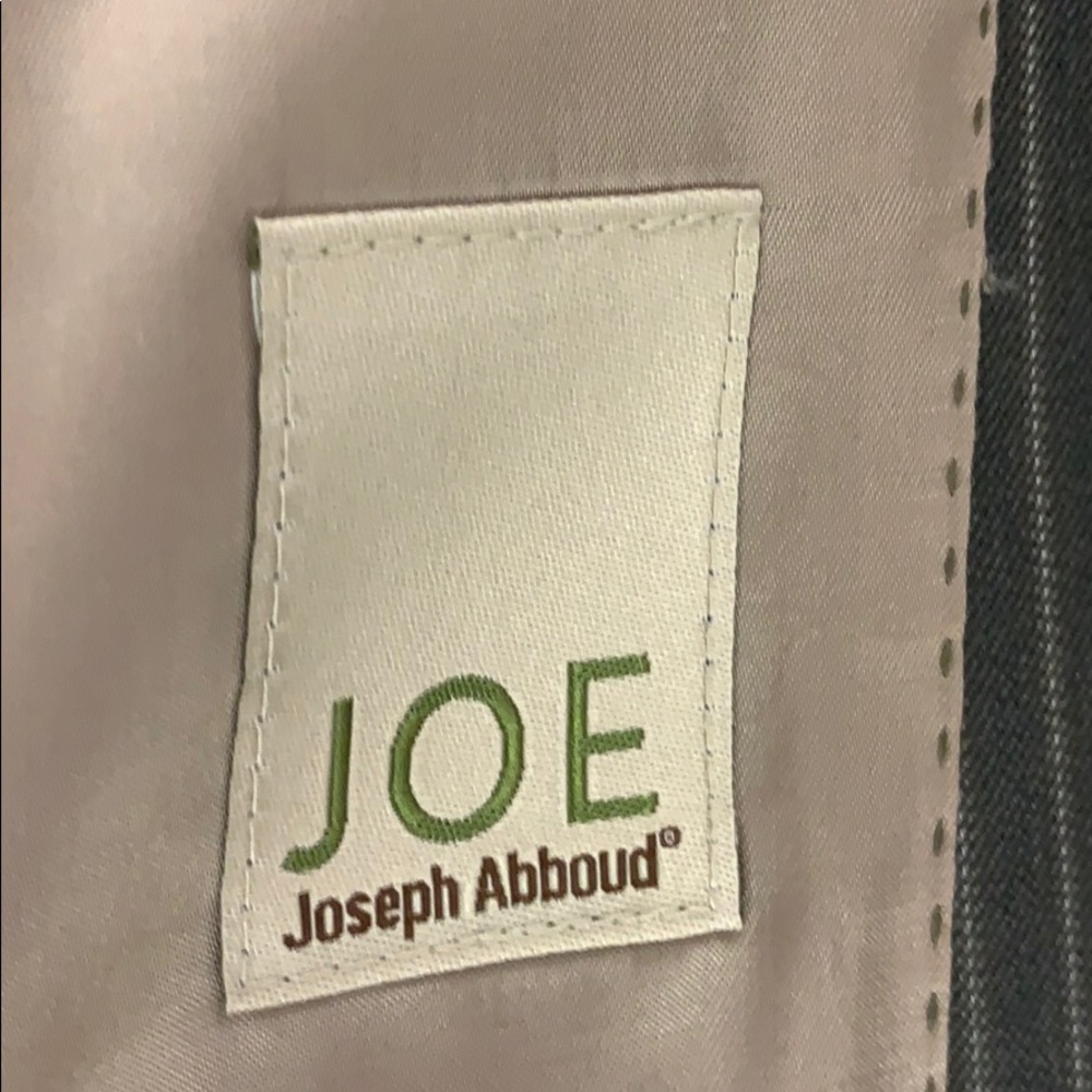 suit - Picture 4 of 5